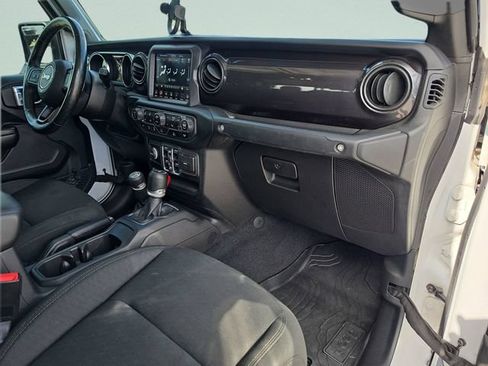 Used 2020 Jeep Gladiator Sport AWD/4WD image 14