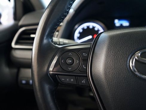 Used 2022 Toyota Camry SE image 29