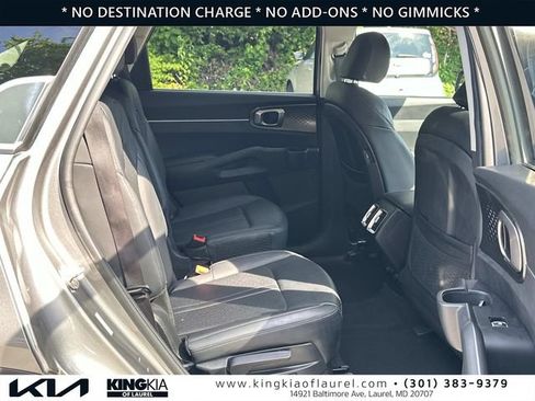Used 2024 Kia Sorento EX w/ Panoramic Sunroof Package AWD/4WD image 16