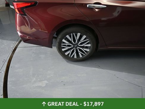 Used 2024 Nissan Altima 2.5 SV image 22