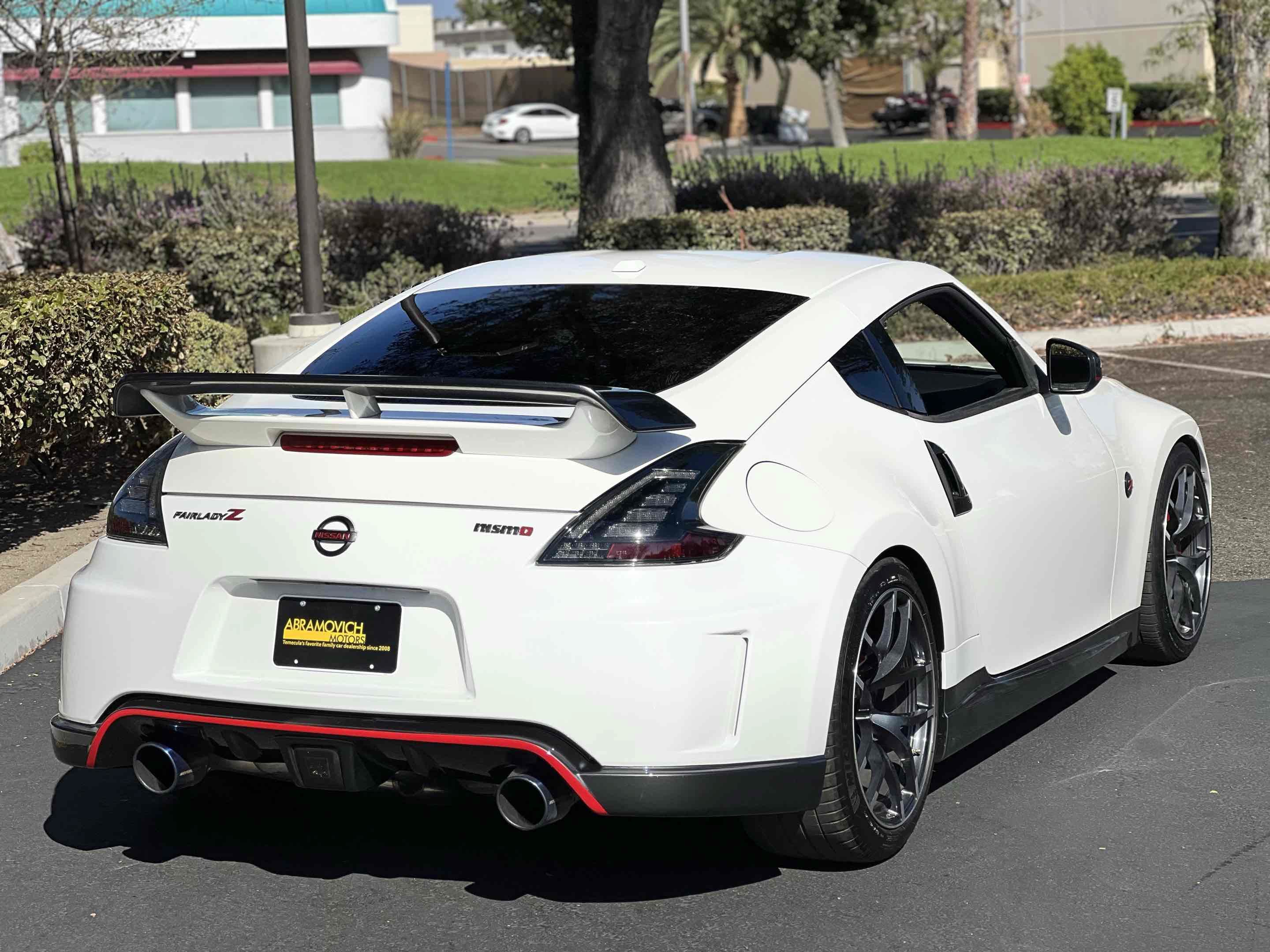 Used 2014 Nissan 370Z NISMO w/ Bose Package RWD image 4