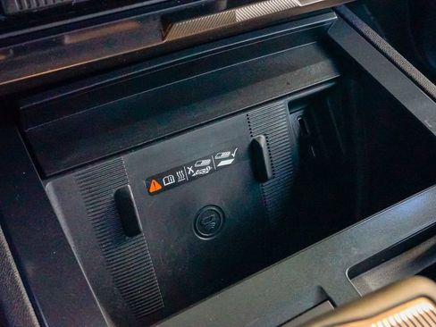 Used 2025 GMC Hummer EV 2X w/ Extreme Off-Road Package image 33