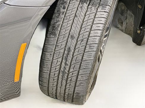 Used 2019 BMW 530i xDrive image 25