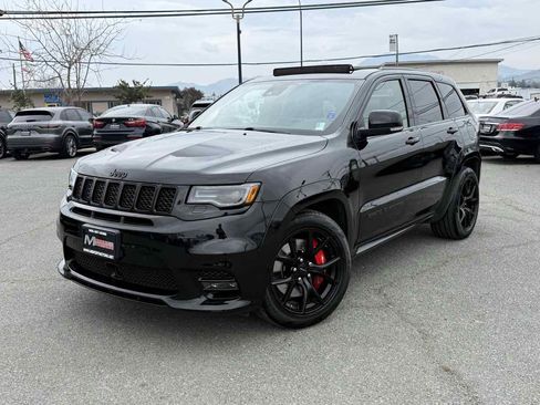 Used 2021 Jeep Grand Cherokee SRT w/ Trailer Tow Group IV image 3