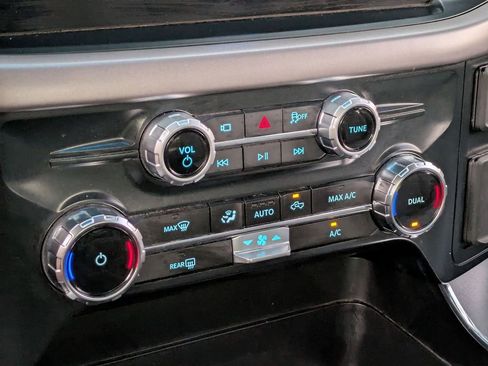 Used 2025 Ford F150 XLT w/ Equipment Group 301A Standard image 17