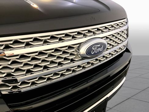 Used 2019 Ford Expedition Platinum AWD/4WD image 32