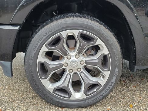 Used 2019 RAM 1500 Limited RWD image 6