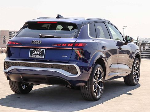 New 2026 Audi Q3 quattro 2.0T AWD/4WD image 4