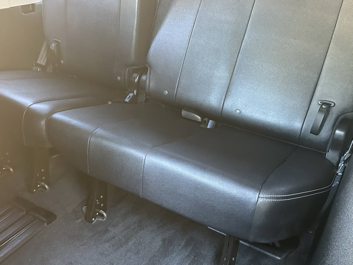 Used 2017 Toyota Sienna SE w/ SE Preferred Package FWD image 29