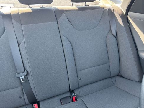 Used 2025 Kia K4 LXS image 36