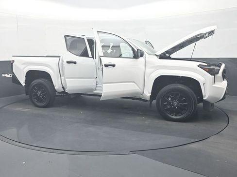 Used 2024 Toyota Tacoma SR image 35