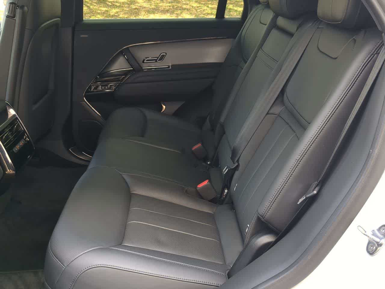 Certified 2025 Land Rover Range Rover Sport SE AWD/4WD image 21