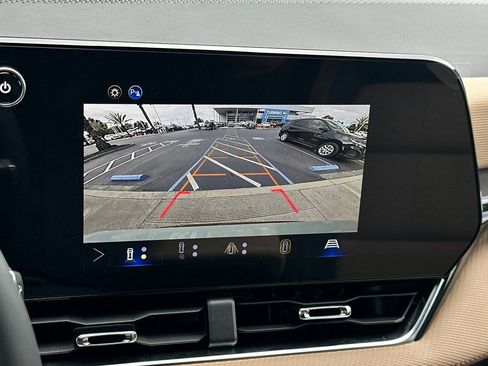 New 2026 Chevrolet Equinox ACTIV w/ Convenience Package III image 18