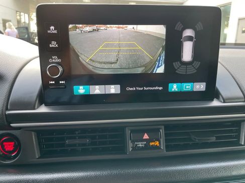 Certified 2025 Honda Pilot EX-L image 17