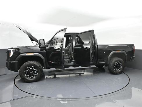 Used 2024 GMC Sierra 2500 AT4X AWD/4WD image 52