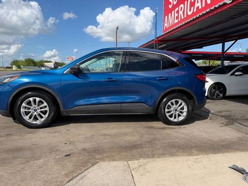Used 2022 Ford Escape SE FWD image 6