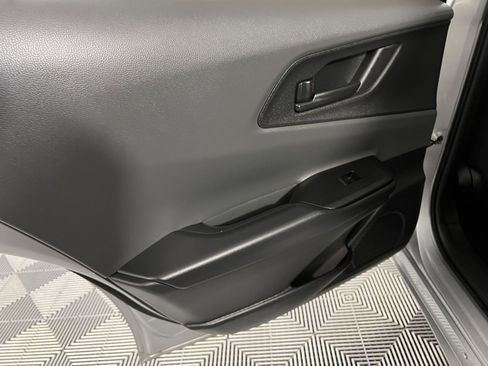 Used 2025 Toyota Prius LE image 25