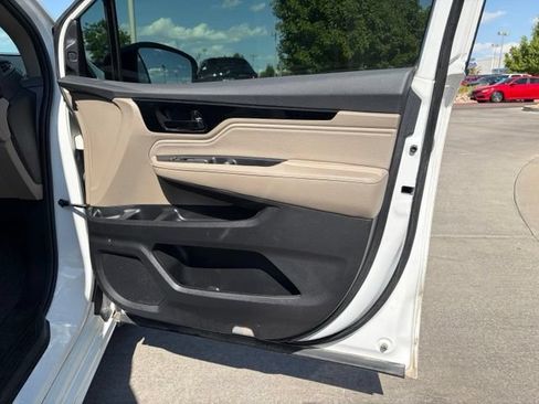 Used 2024 Honda Odyssey Touring image 21