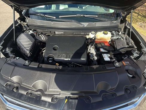 Used 2018 Chevrolet Traverse LT image 23