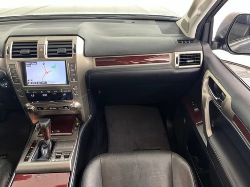 Used 2018 Lexus GX 460 Premium w/ Premium Package AWD/4WD image 19