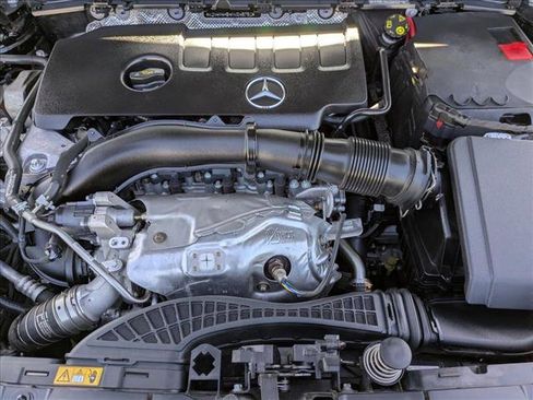 Certified 2022 Mercedes-Benz GLB 250 4MATIC image 24