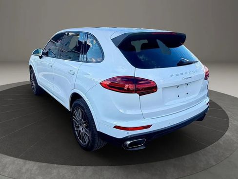 Used 2018 Porsche Cayenne Platinum Edition image 6