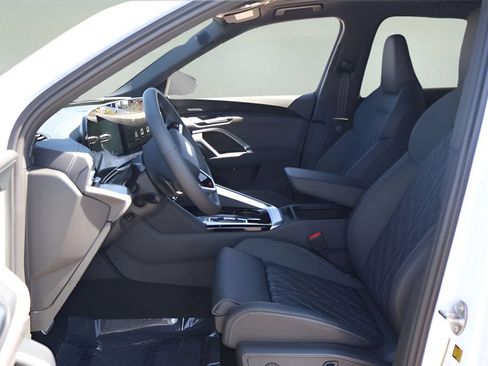 New 2026 Audi SQ5 Premium Plus w/ Premium Plus Package AWD/4WD image 11