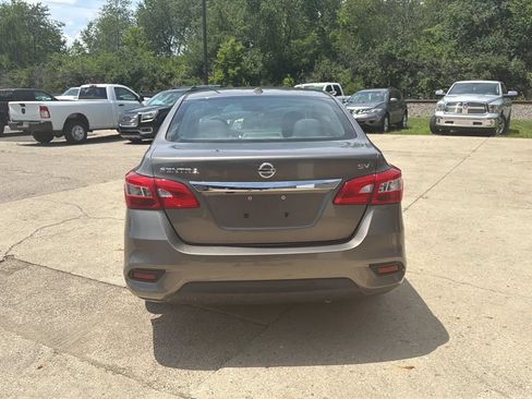 Used 2017 Nissan Sentra SV FWD image 4
