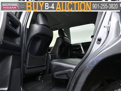 Used 2018 Toyota 4Runner SR5 image 15