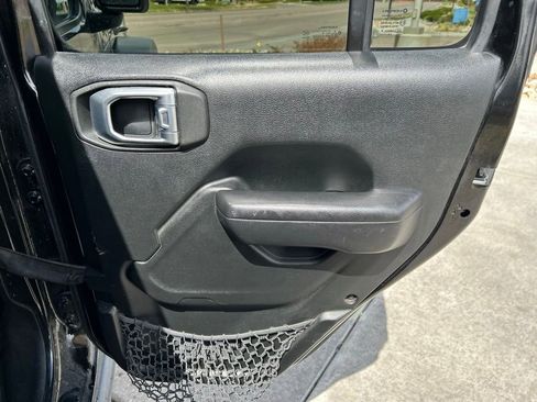 Used 2020 Jeep Wrangler Unlimited Sport S AWD/4WD image 30