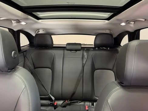 Used 2017 Jaguar F-PACE AWD/4WD image 21