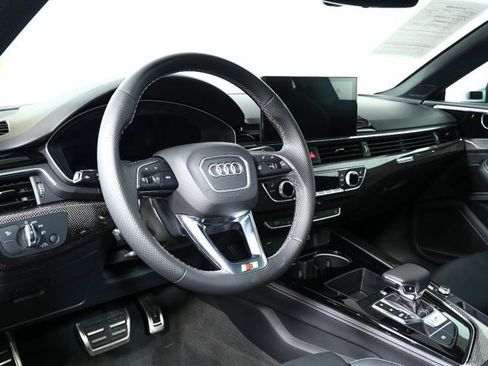 Used 2023 Audi S5 Premium Plus w/ Premium Plus image 4