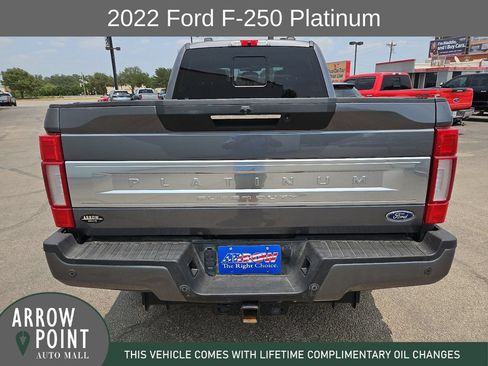 Used 2022 Ford F250 Platinum w/ FX4 Off-Road Package AWD/4WD image 10