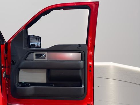 Used 2012 Ford F150 Raptor image 12