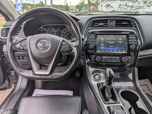 Used 2016 Nissan Maxima Platinum FWD image 43