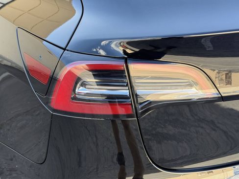 Used 2023 Tesla Model 3 Long Range AWD/4WD image 37