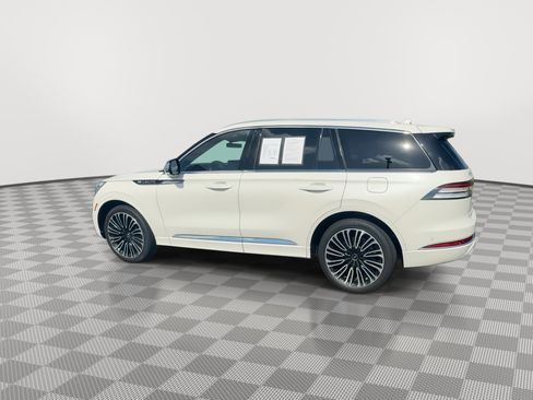 Used 2022 Lincoln Aviator Black Label w/ Dynamic Handling Package AWD/4WD image 6
