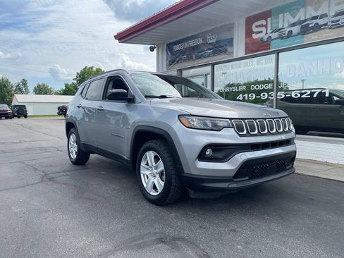 Used 2022 Jeep Compass Latitude AWD/4WD image 1