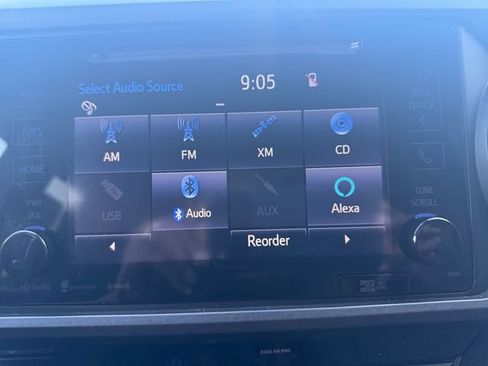 Used 2018 Toyota Tacoma TRD Sport w/ Technology Package AWD/4WD image 37
