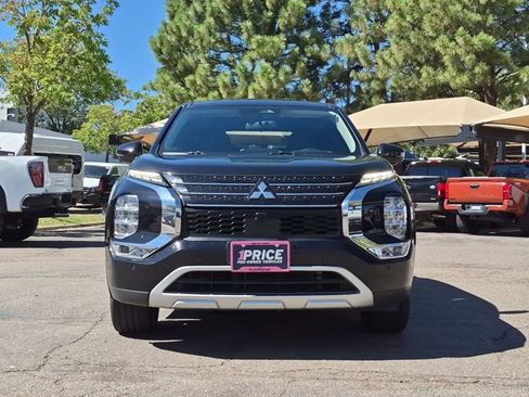 Used 2024 Mitsubishi Outlander SE AWD/4WD image 2