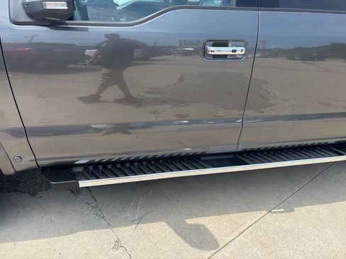 Used 2019 Ford F150 Lariat w/ Equipment Group 502A Luxury AWD/4WD image 8