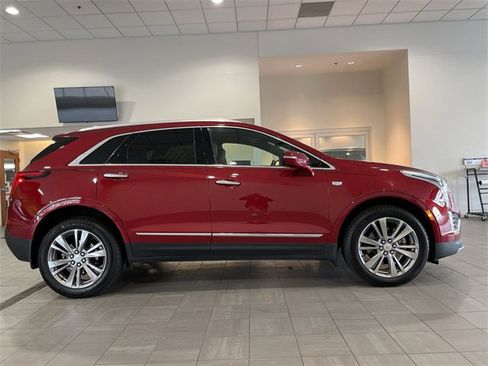 Certified 2023 Cadillac XT5 Premium Luxury image 7
