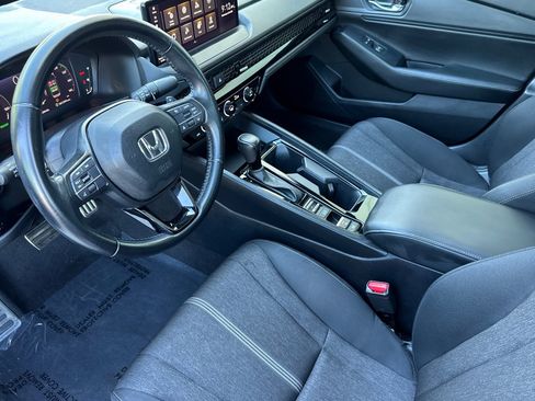 Used 2023 Honda Accord Sport image 4