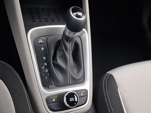 New 2026 Hyundai Venue SEL image 17