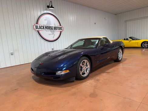 Used 2001 Chevrolet Corvette Convertible w/ Preferred Equipment Group2 image 5