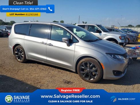 Used 2018 Chrysler Pacifica Touring Plus w/ S Appearance Package FWD image 5