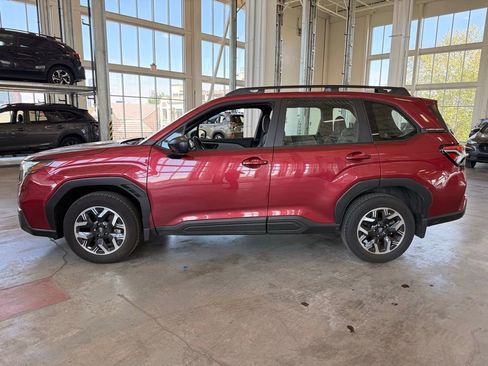 Certified 2025 Subaru Forester w/ Convenience Package #1 AWD/4WD image 6