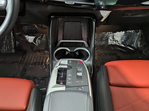 Used 2025 BMW X2 xDrive28i w/ Technology Package image 38