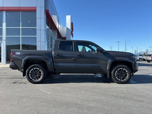 New 2025 Toyota Tacoma TRD Sport image 8