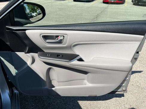 Used 2017 Toyota Camry XLE FWD image 24